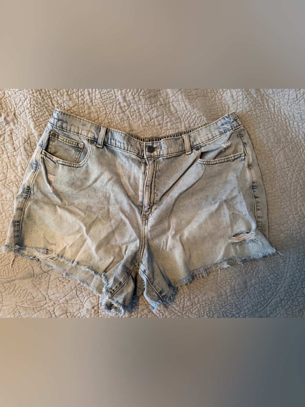 aerie daydream light blue distressed denim shorts xl